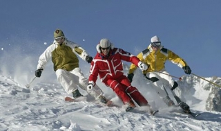 在斜坡上全力以赴 